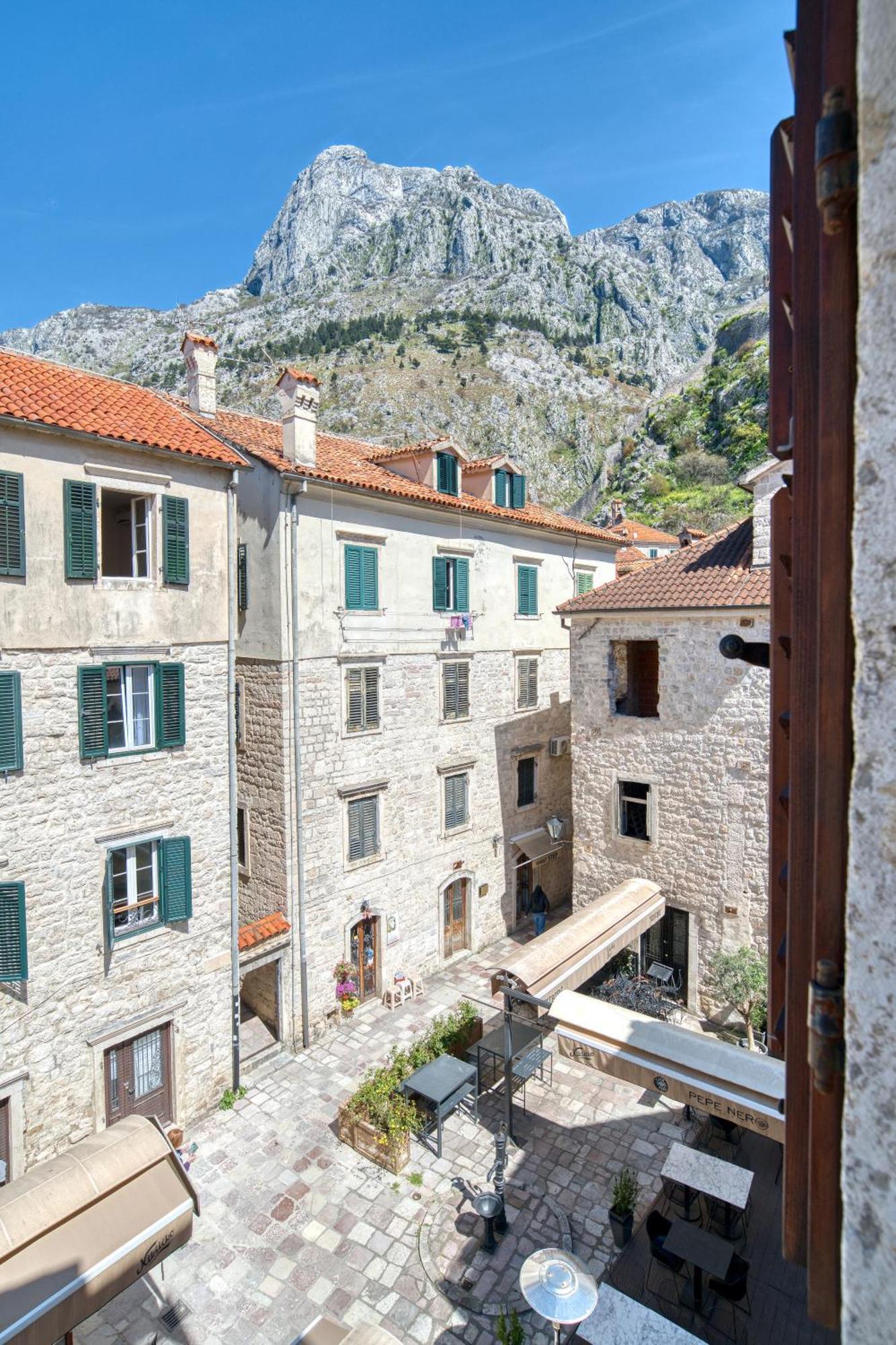 Hotel Rendez Vous Kotor Eksteriør billede
