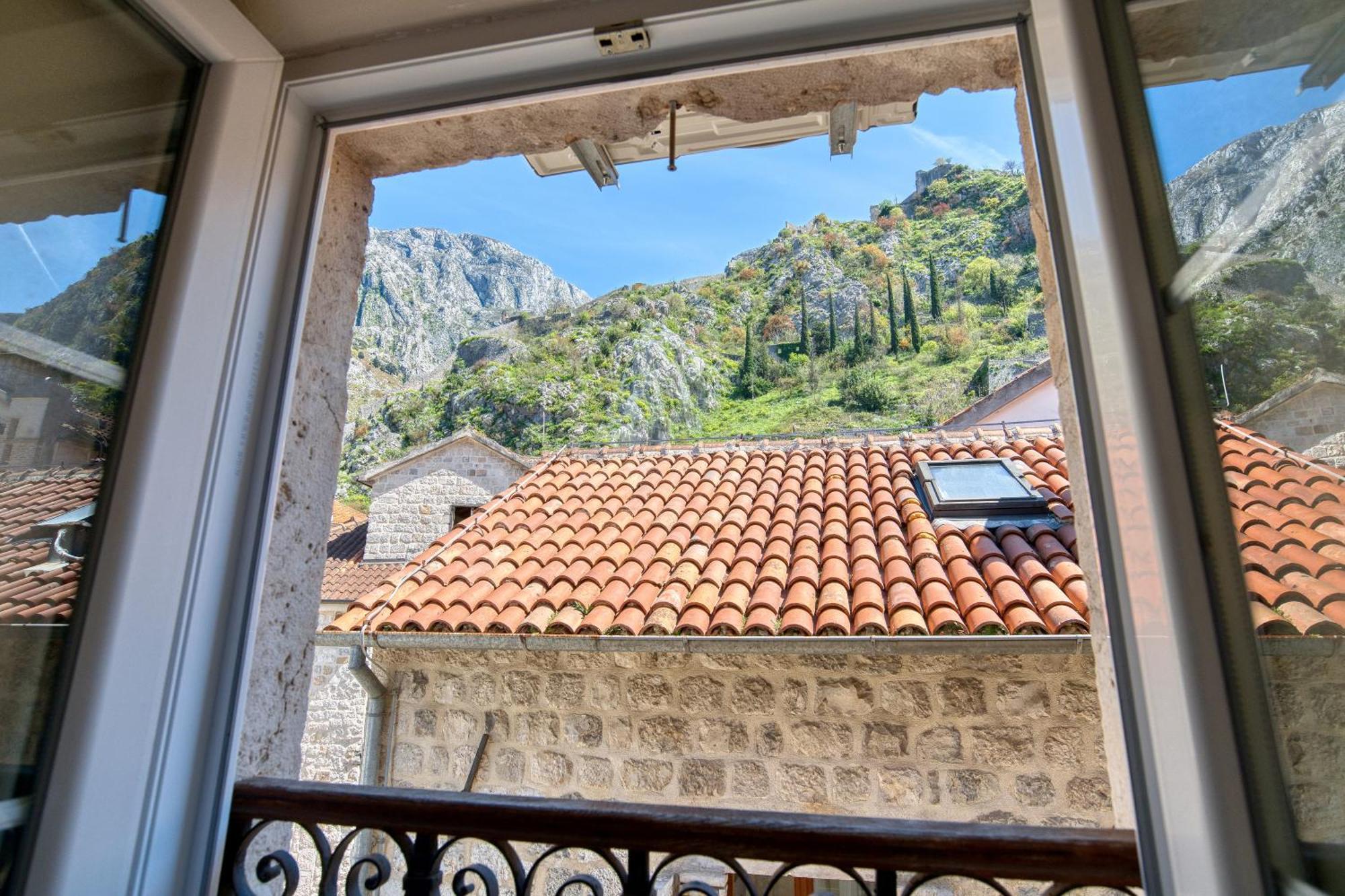 Hotel Rendez Vous Kotor Eksteriør billede