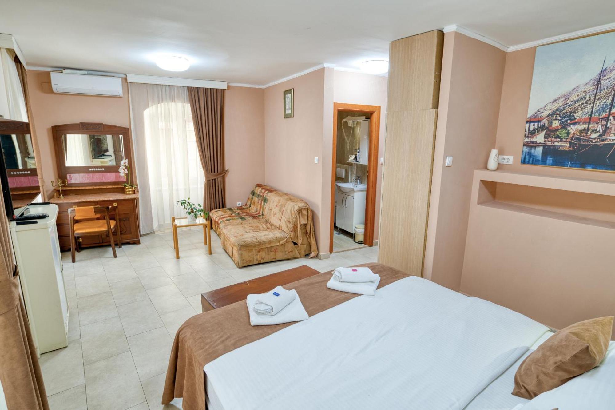 Hotel Rendez Vous Kotor Eksteriør billede